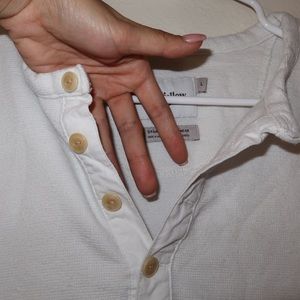 OVERSIZED WHITE BUTTON SWEATER